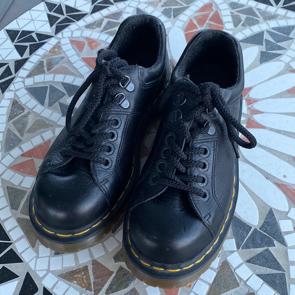 Vintage 90s Dr. Doc Martens Shoes 8312 Black Pebbled Leather US Sz 6 thick soles